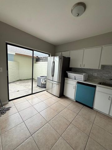 5104 SPRINGWATER COURT, Tampa, FL 33624