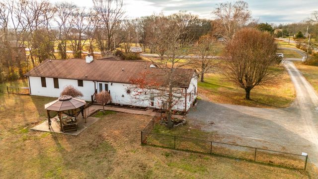 170 Upper Station Camp Crk Rd, Gallatin, TN 37066