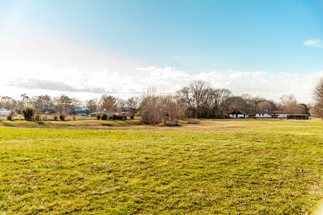 170 Upper Station Camp Crk Rd, Gallatin, TN 37066