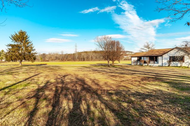 170 Upper Station Camp Crk Rd, Gallatin, TN 37066