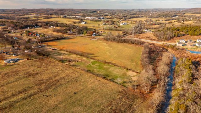 170 Upper Station Camp Crk Rd, Gallatin, TN 37066