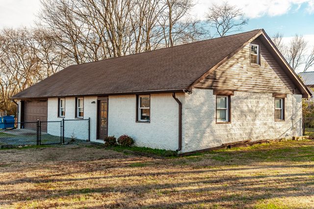 170 Upper Station Camp Crk Rd, Gallatin, TN 37066