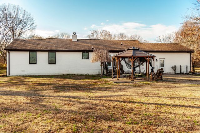 170 Upper Station Camp Crk Rd, Gallatin, TN 37066