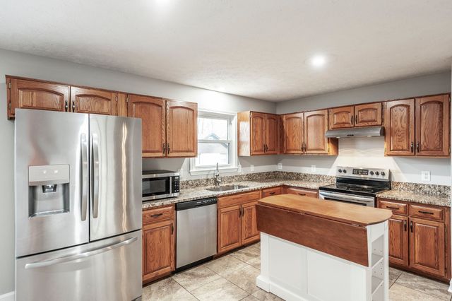 170 Upper Station Camp Crk Rd, Gallatin, TN 37066