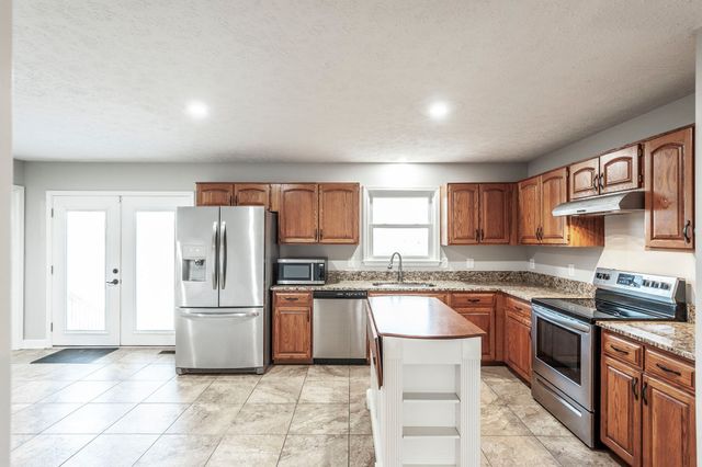 170 Upper Station Camp Crk Rd, Gallatin, TN 37066