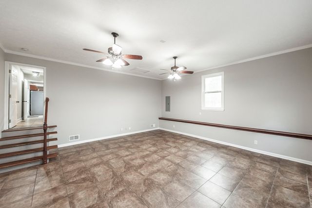 170 Upper Station Camp Crk Rd, Gallatin, TN 37066