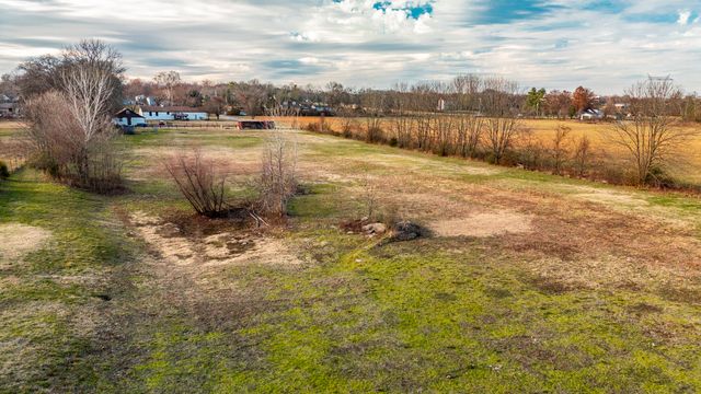 170 Upper Station Camp Crk Rd, Gallatin, TN 37066