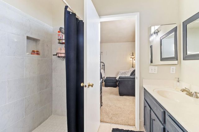 9829 Estacio Ave, Delhi, CA 95315