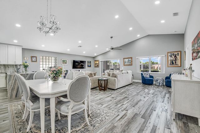 8075 Duomo Circle, Boynton Beach, FL 33472