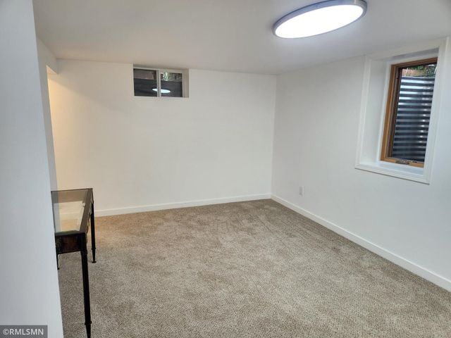 500 Bennett Drive NE, Fridley, MN 55432