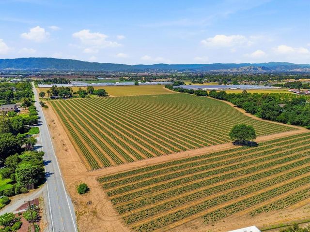 3115 Leavesley Road, Gilroy, CA 95020