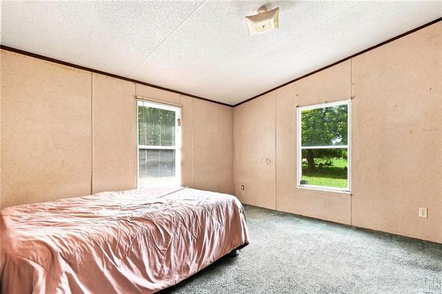 1310 Davis Road W, Fairmount, GA 30139