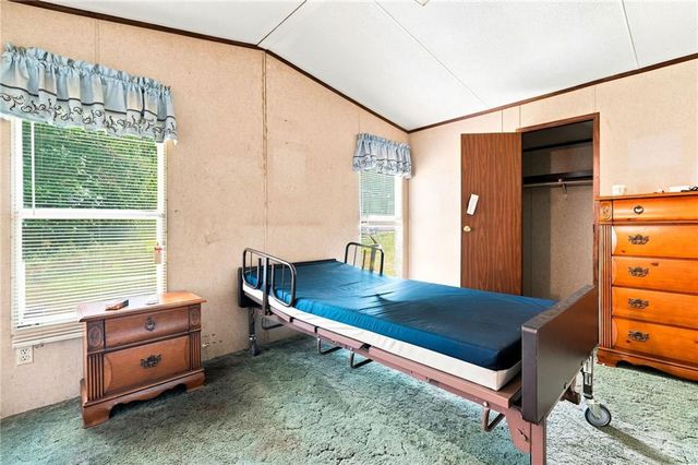 1310 Davis Road W, Fairmount, GA 30139