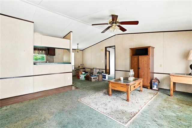 1310 Davis Road W, Fairmount, GA 30139