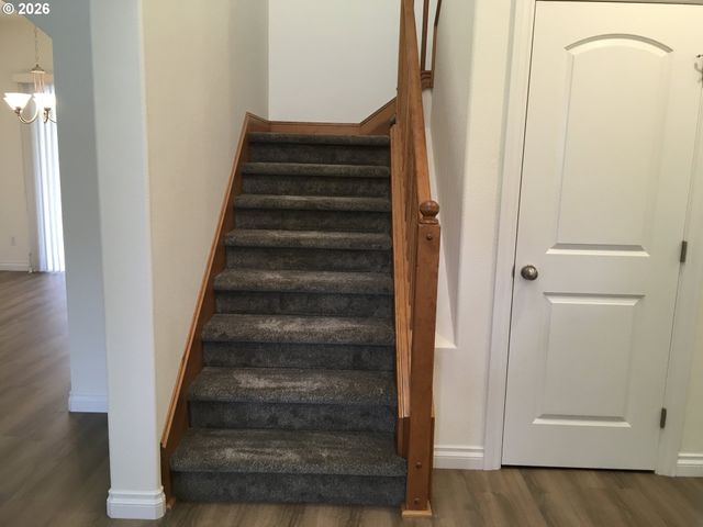 8615 Ne 33RD St, Vancouver, WA 98662
