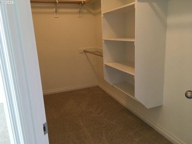 8615 Ne 33RD St, Vancouver, WA 98662