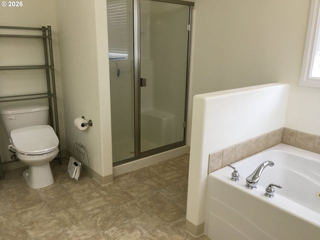 8615 Ne 33RD St, Vancouver, WA 98662