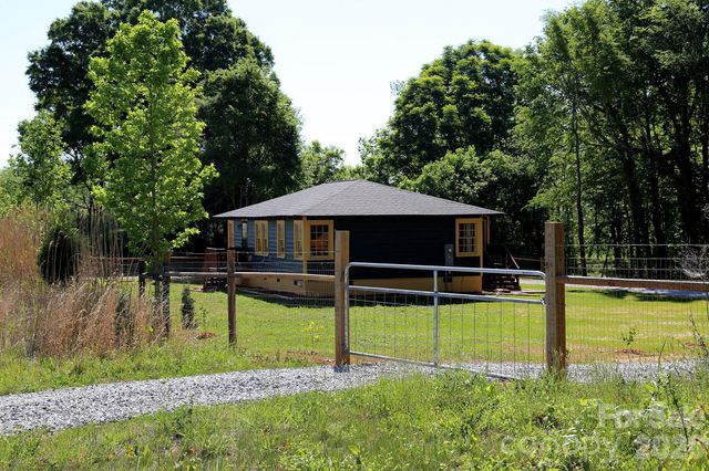 3322 Salisbury Highway, Cleveland, NC 27013