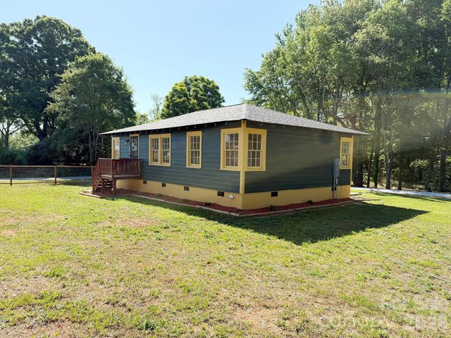 3322 Salisbury Highway, Cleveland, NC 27013