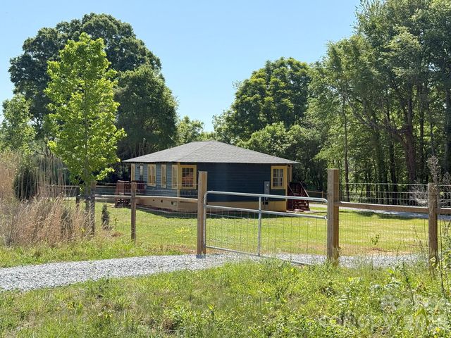 3322 Salisbury Highway, Cleveland, NC 27013