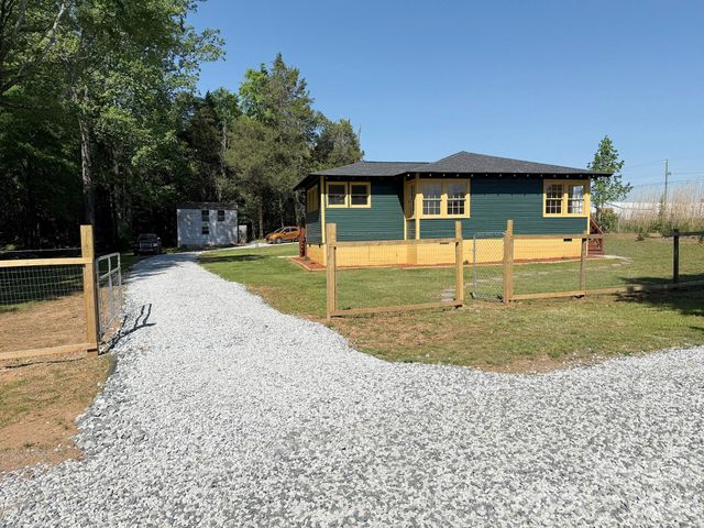 3322 Salisbury Highway, Cleveland, NC 27013