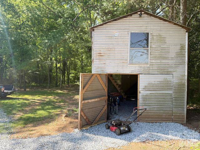 3322 Salisbury Highway, Cleveland, NC 27013