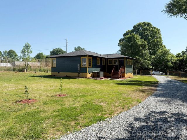 3322 Salisbury Highway, Cleveland, NC 27013