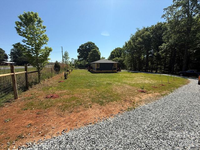 3322 Salisbury Highway, Cleveland, NC 27013