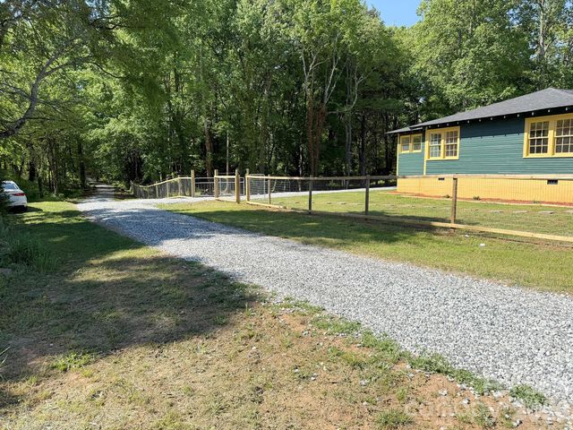 3322 Salisbury Highway, Cleveland, NC 27013