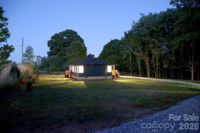 3322 Salisbury Highway, Cleveland, NC 27013