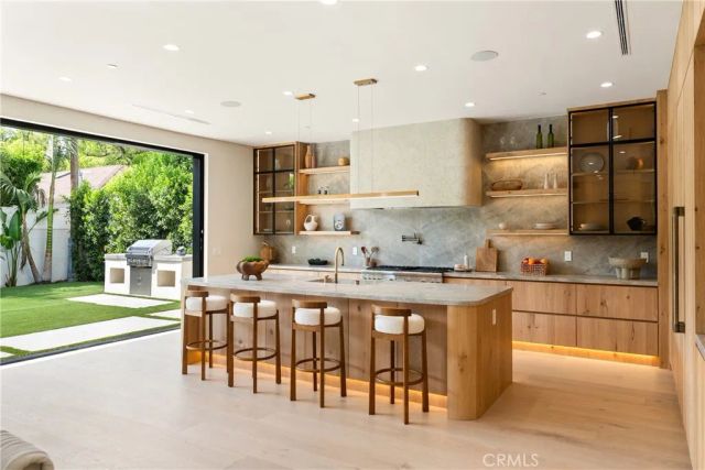 4329 Farmdale Avenue, Studio City, CA 91604