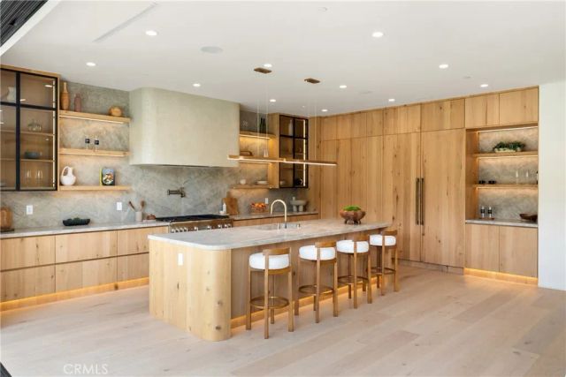 4329 Farmdale Avenue, Studio City, CA 91604