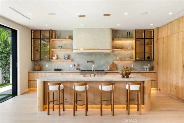 4329 Farmdale Avenue, Studio City, CA 91604