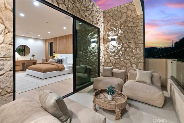 4329 Farmdale Avenue, Studio City, CA 91604