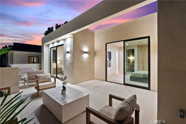 4329 Farmdale Avenue, Studio City, CA 91604