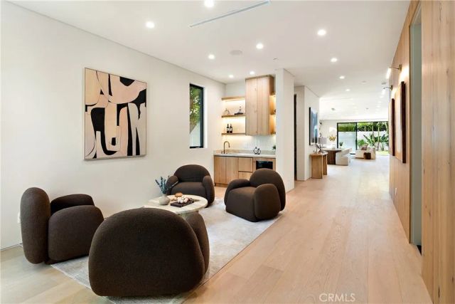 4329 Farmdale Avenue, Studio City, CA 91604