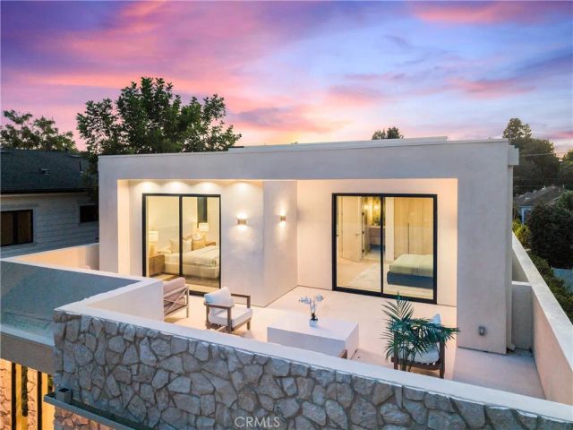 4329 Farmdale Avenue, Studio City, CA 91604