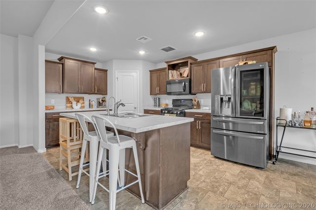 7316 S Joshua Avenue, Broken Arrow, OK 74011