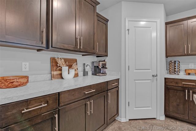 7316 S Joshua Avenue, Broken Arrow, OK 74011