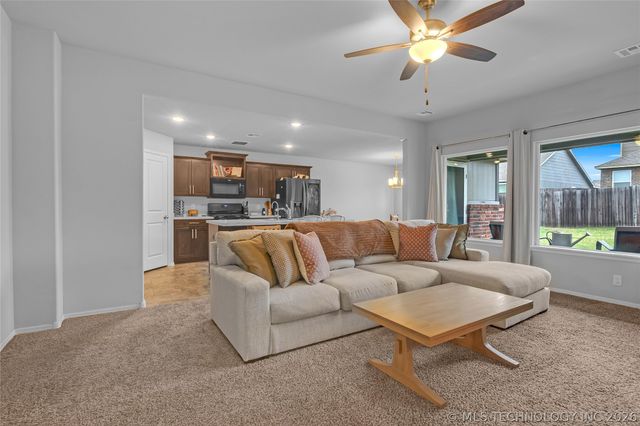 7316 S Joshua Avenue, Broken Arrow, OK 74011