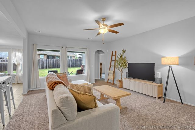 7316 S Joshua Avenue, Broken Arrow, OK 74011