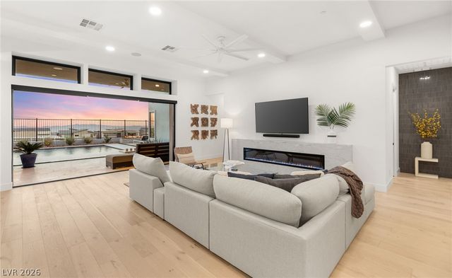 508 Vista Sunset Avenue, Las Vegas, NV 89138