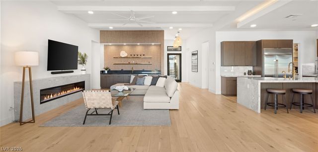 508 Vista Sunset Avenue, Las Vegas, NV 89138