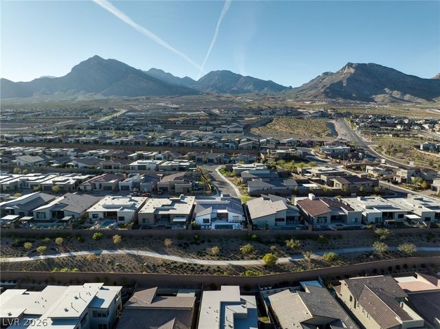 508 Vista Sunset Avenue, Las Vegas, NV 89138