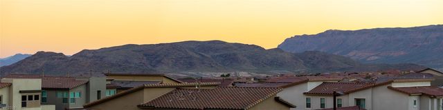 508 Vista Sunset Avenue, Las Vegas, NV 89138