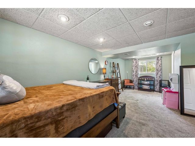 9449 Inca Ct, Thornton, CO 80260