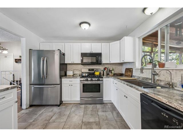 9449 Inca Ct, Thornton, CO 80260