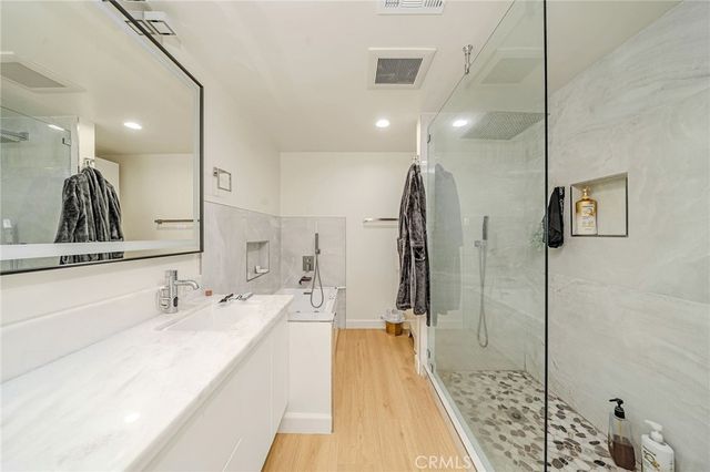 5561 Fox Hills, Buena Park, CA 90621