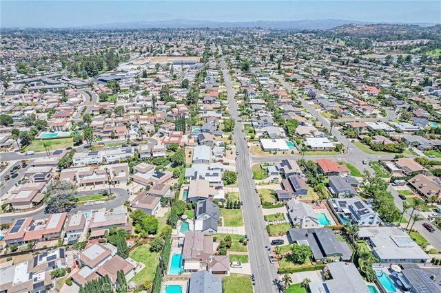 5561 Fox Hills, Buena Park, CA 90621