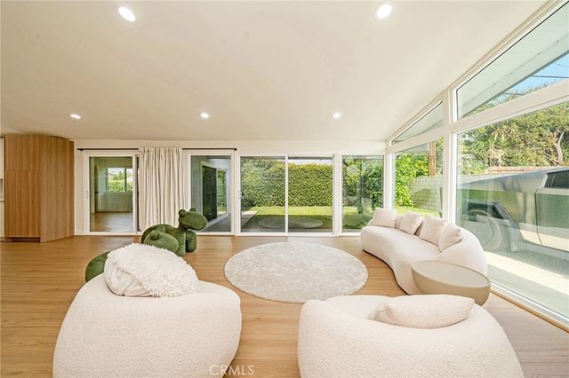 5561 Fox Hills, Buena Park, CA 90621